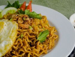 Arti Mimpi Masak Mie Menurut Primbon