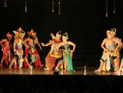 10 Jenis Teater Tradisional dan Asalnya yang Masih Eksis Hingga Kini